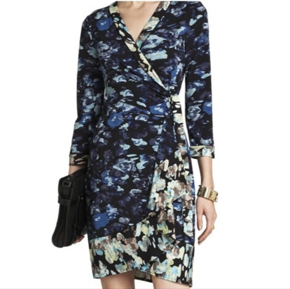 BCBG Max Azria Adele Blue Pretty Floral Knee Length Wrap Dress Large - Picture 2 of 7